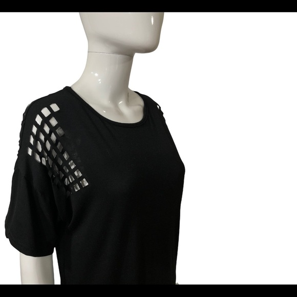 Womens Size M Top Short Sleeve Crossback Mesh Tee Shirt Perforated Black Casual - Picture 4 of 7